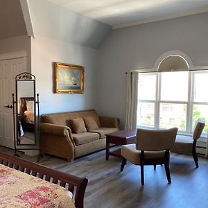 Superior Family Room